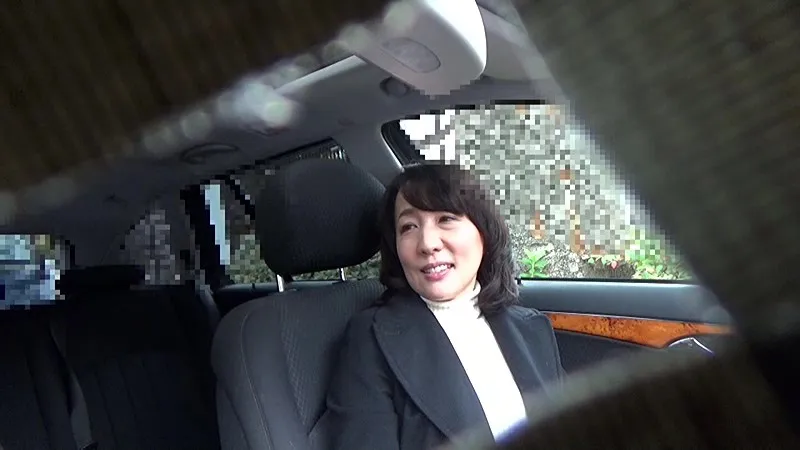 街で出会った清楚妻を車に連れ込みくどき落としてラブホでヌキまくり！いくつになっても女でいたいの ここだってほら、こんなに濡れてるの サンプル1