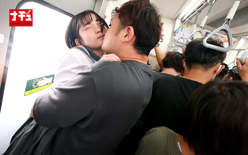連射電車 ちっちゃい女の子を独占して精子が尽きるまで何発も射精したい 推定146cmボーイッシュ娘 サンプル4