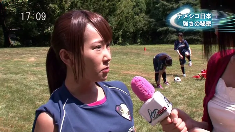 人気女子アナウンサーがお届けする!!Hで真面目な報道スポーツ番組 ‘SOD NEWS’ サンプル1