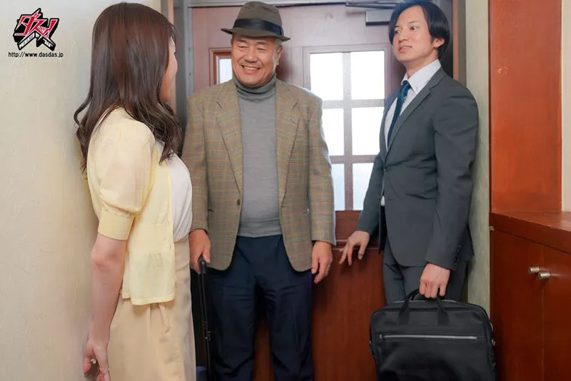華奢スレンダーで清楚な妻が俺の親父に寝取られ種付けプレスされていた。 花里アカリ サンプル3