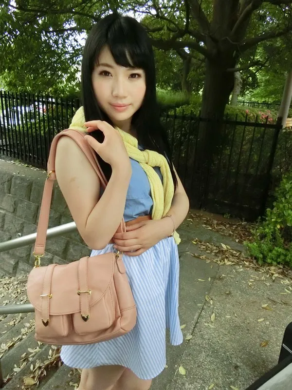 山形で見つけた清楚系美人学生が中出しAVデビュー 佐藤あかり サンプル1