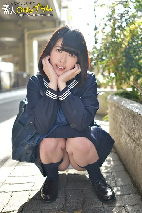 素人セーラー服生中出し(改)135 綾乃さら 清楚な色白×××マ●コ白書 好きな場所は図書室。地味文系のくせに一丁前にブルマ+スク水+生中出し! サンプル1