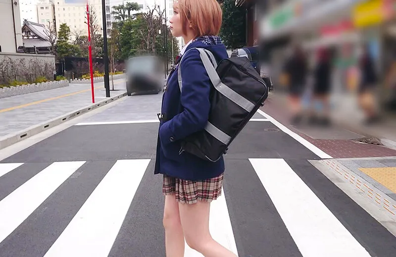 【ボーイッシュ少女粘着尾行&種付け記録】女子校生3名 グループアイドル系 童顔ショートヘア 修学旅行生 睡眠姦 非道中出しSEX映像 サンプル4