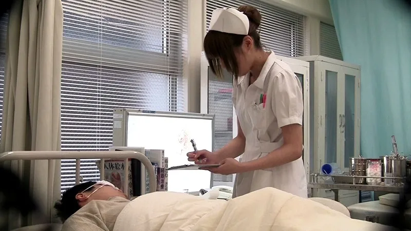 真面目な看護師に尿瓶が入らないほどの巨根を見せつけたら発情するか? サンプル1
