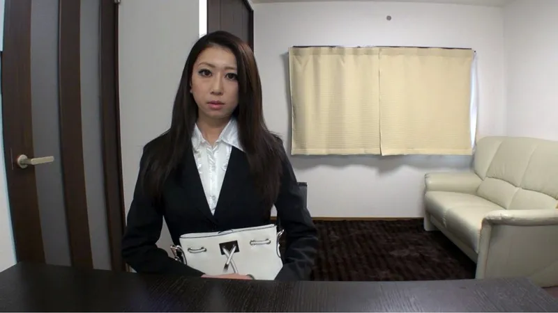 性欲旺盛若妻の変態プレイ願望 ～清楚人妻の夫に内緒で！～ 真琴りょう サンプル1