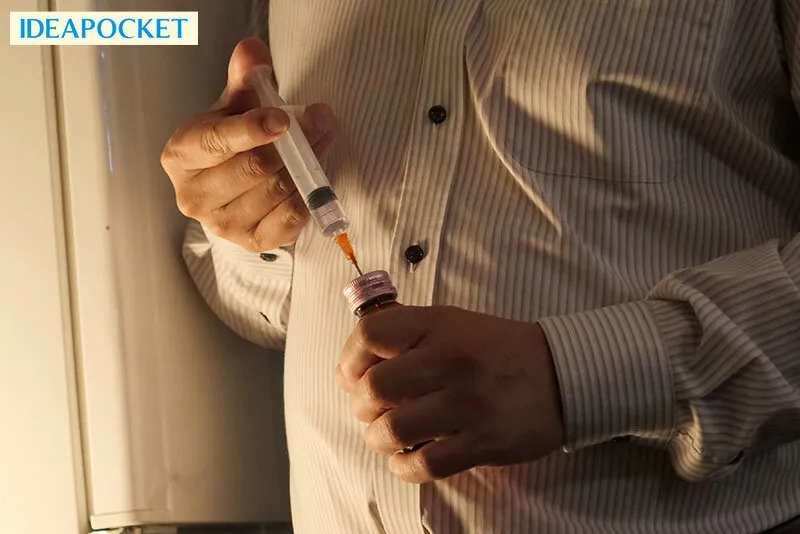 大嫌いな上司に媚薬を飲まされ卑猥下着を着せられ何度もイキまくる巨乳地味メガネOL 入社した会社は変態達の巣窟でした…。 滝川すみれ サンプル1