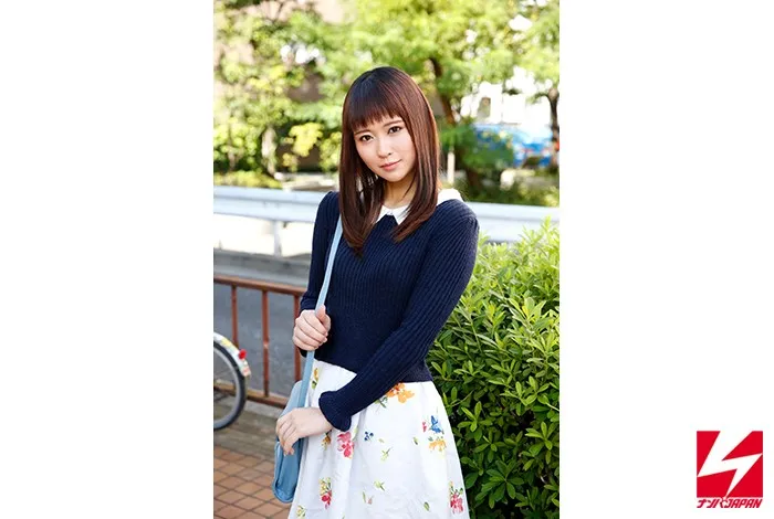 美少女限定ナンパ企画!そこの綺麗なお嬢さん!知り合いで一番エッチな娘を紹介してください!1人捕まれば芋づる式に釣れるセフレの輪見た目清楚系なのにド助平SEX好きを大量ゲット! サンプル1