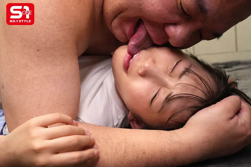 媚薬とデカチンがあればキモオジでも彼氏持ちの清楚女子を最も簡単に堕とせてぐっちゃぐちゃにできるよ 夏空りか サンプル4