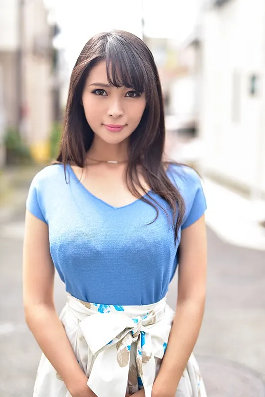 清楚系エロギャップ最強説！「隠れ巨乳は好きですか？」極美味デカパイ女子のオゲレツ本能SEXがヤバい！14人4時間【ナンパ即ハメ中出し】 サンプル1