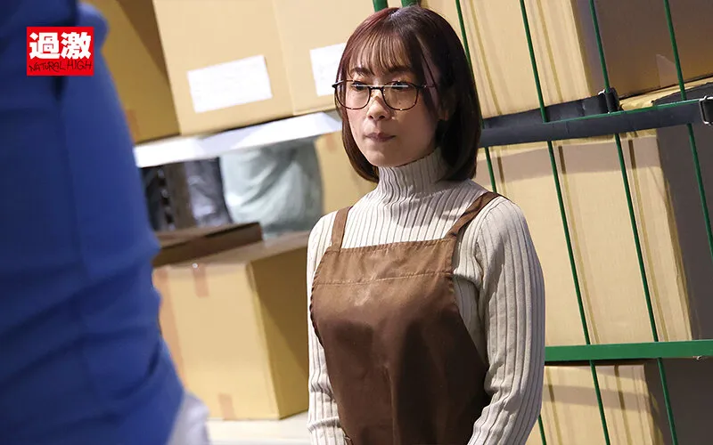 敏感(恥)巨乳羞恥2024 推定Gカップ/地味メガネ女子 サンプル2