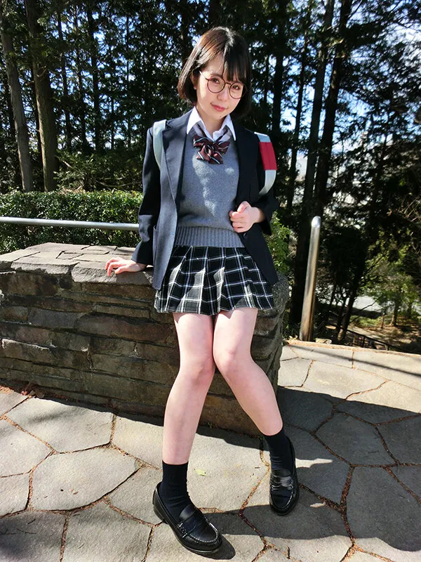 アヘ堕ち巨乳メガネっ娘 人見ゆめ サンプル1
