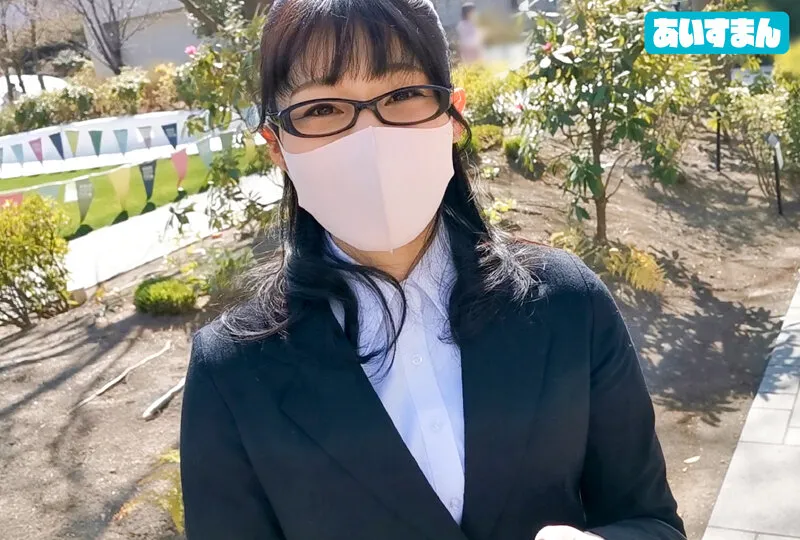 上司とセフレの言うことは絶対厳守クッソ真面目 メガネで地味で幸薄いけど喉奥イラマーマゾビッチ社畜OL ゆうなちゃん24歳 サンプル1